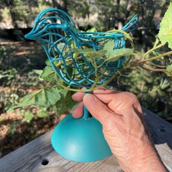 CUTE!  Blue Bird Metal Topiary Candle Holder - Picture 8 of 11